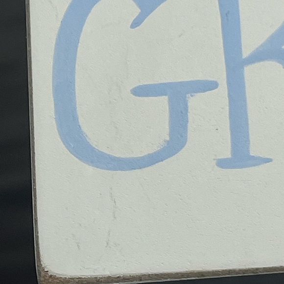 Smile For The Birdie Handpainted Handcarved Grandma & Me Wooden Photo Frame - Picture 13 of 16